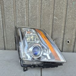 2008 2009 2010 2011 2012 2013 Cadillac CTS Headlight Headlamp XENON HID Right Passenger Side RH Original Used OEM 