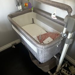Rocking Bassinet 