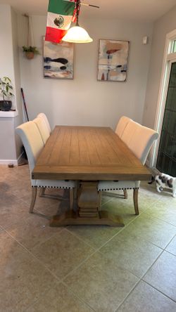 Table and chairs costal