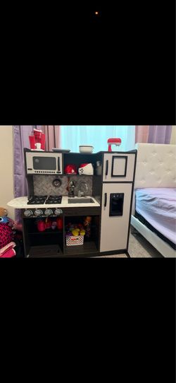 Wooden chef kitchen set