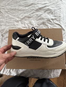 Burberry Sneakers