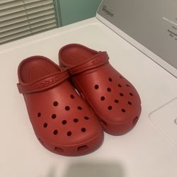 red crocs