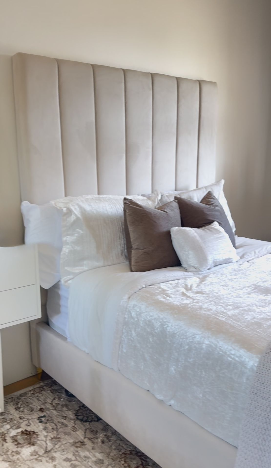 Velvet Cream Full Size Bed Upholstered