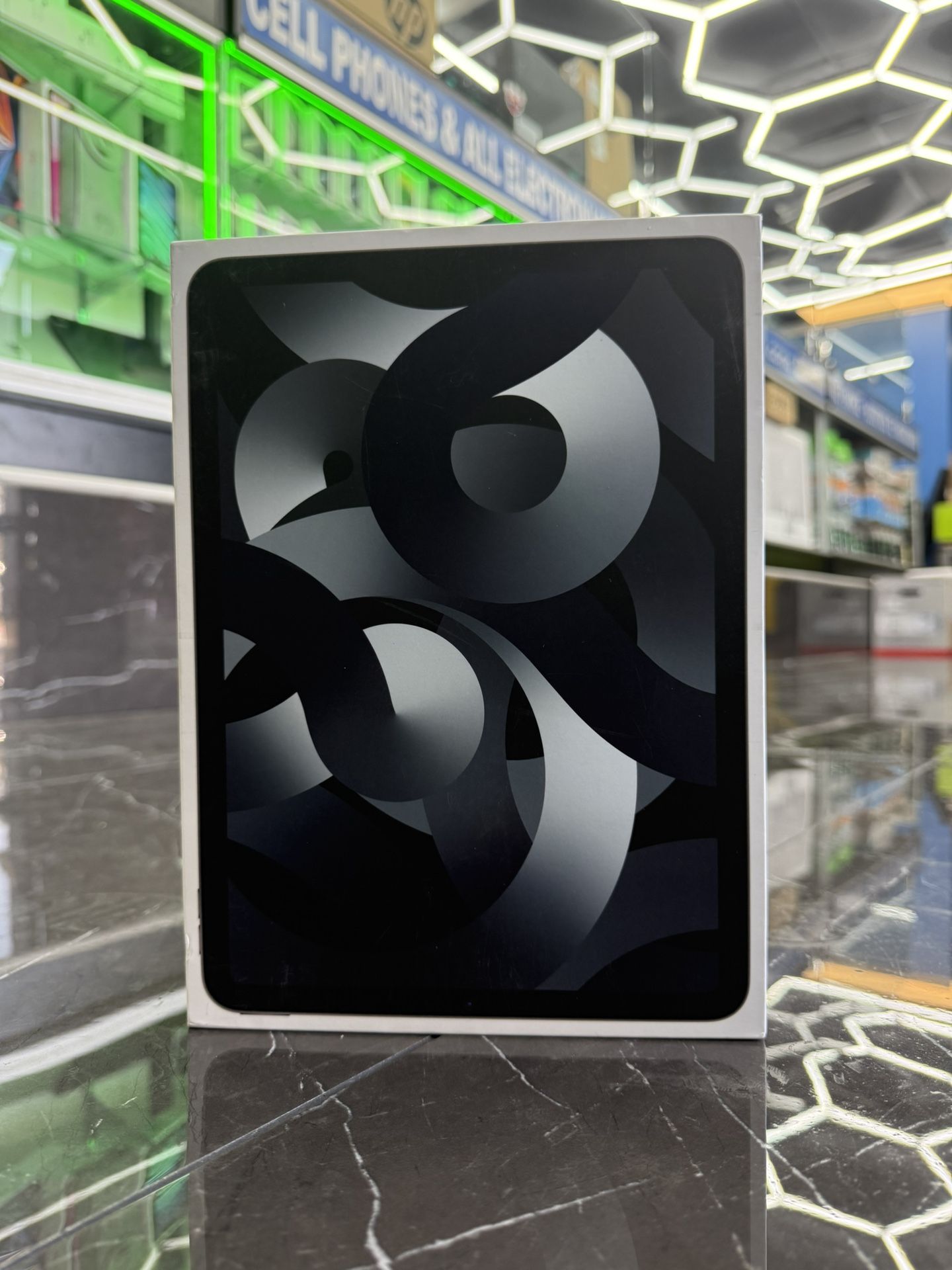 iPad Air 5th Generation 64gb (WiFi) (Take It Home In Payments/ llévalo a casa en pagos