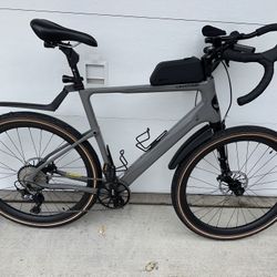 Large Cannondale Carbon lefty With Carbon Wheels