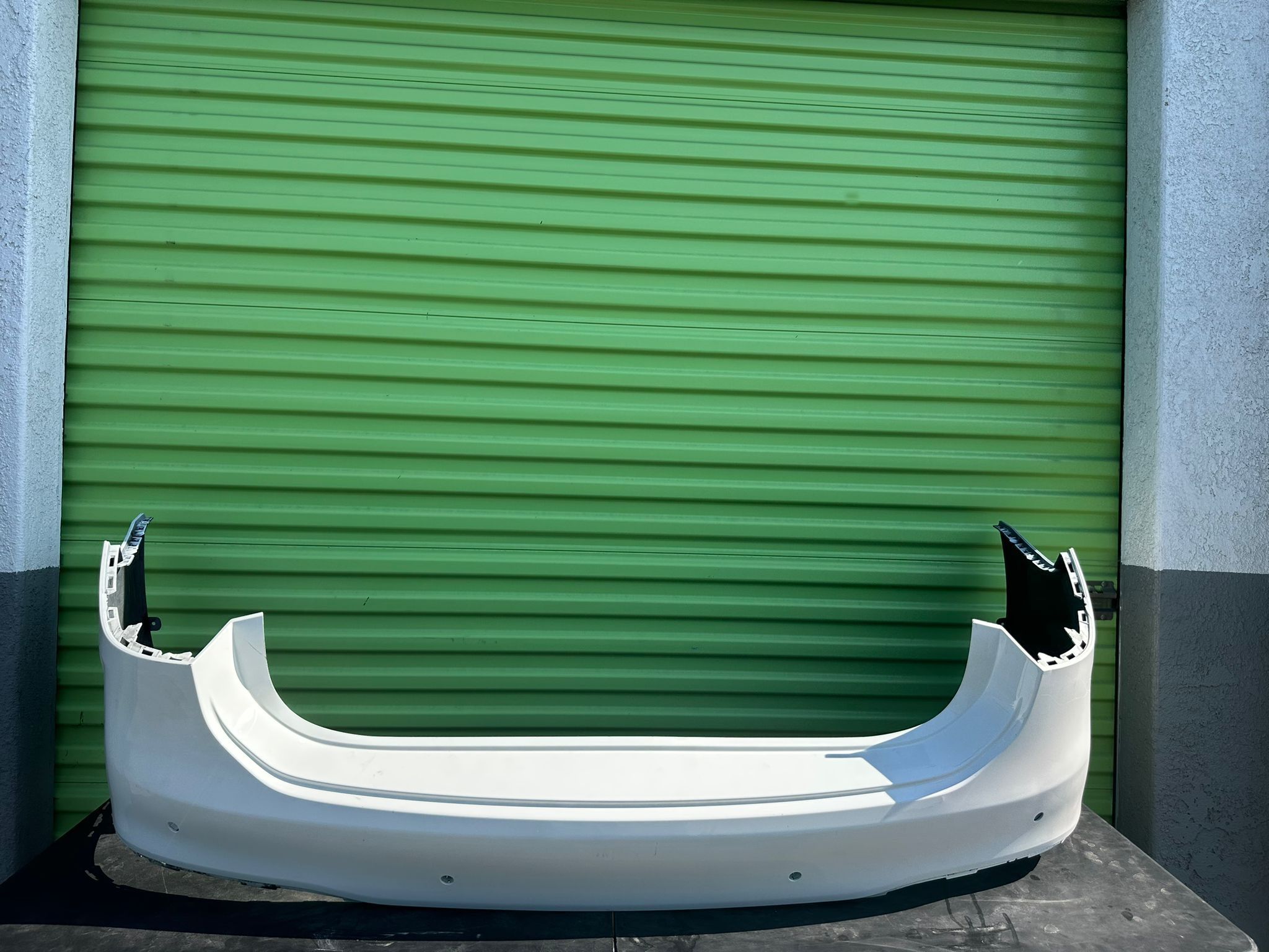 2022-2023 EQS450 EQS580 MERCEDES BENZ EQS CLASS REAR BUMPER COVER OEM