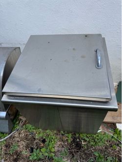 Blaze 22” Stainless Steel Ice Bin Cooler / Wine Chiller – BLZ-ICEB-WH