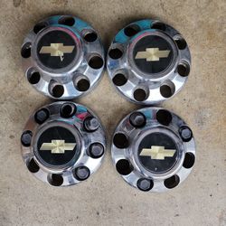 Chevy 2500 Cap Lugs