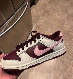 Nike Dunk Low Valentines 