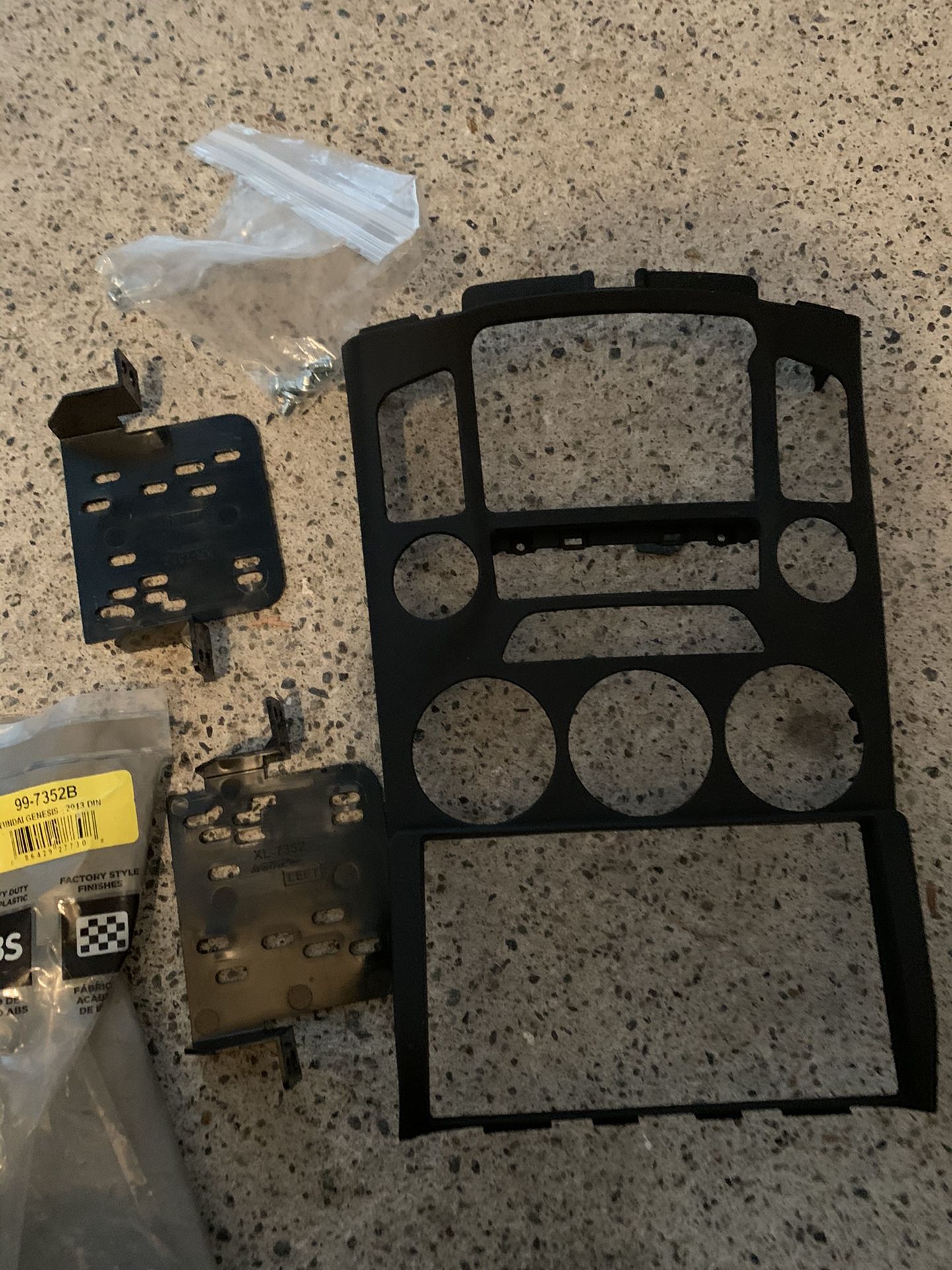 2013-up Hyundai Dash Kit With No Navigation