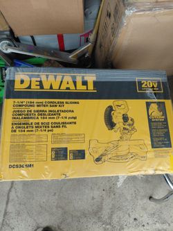 Dewalt Cordless 7 1/4" Sliding Miter Saw