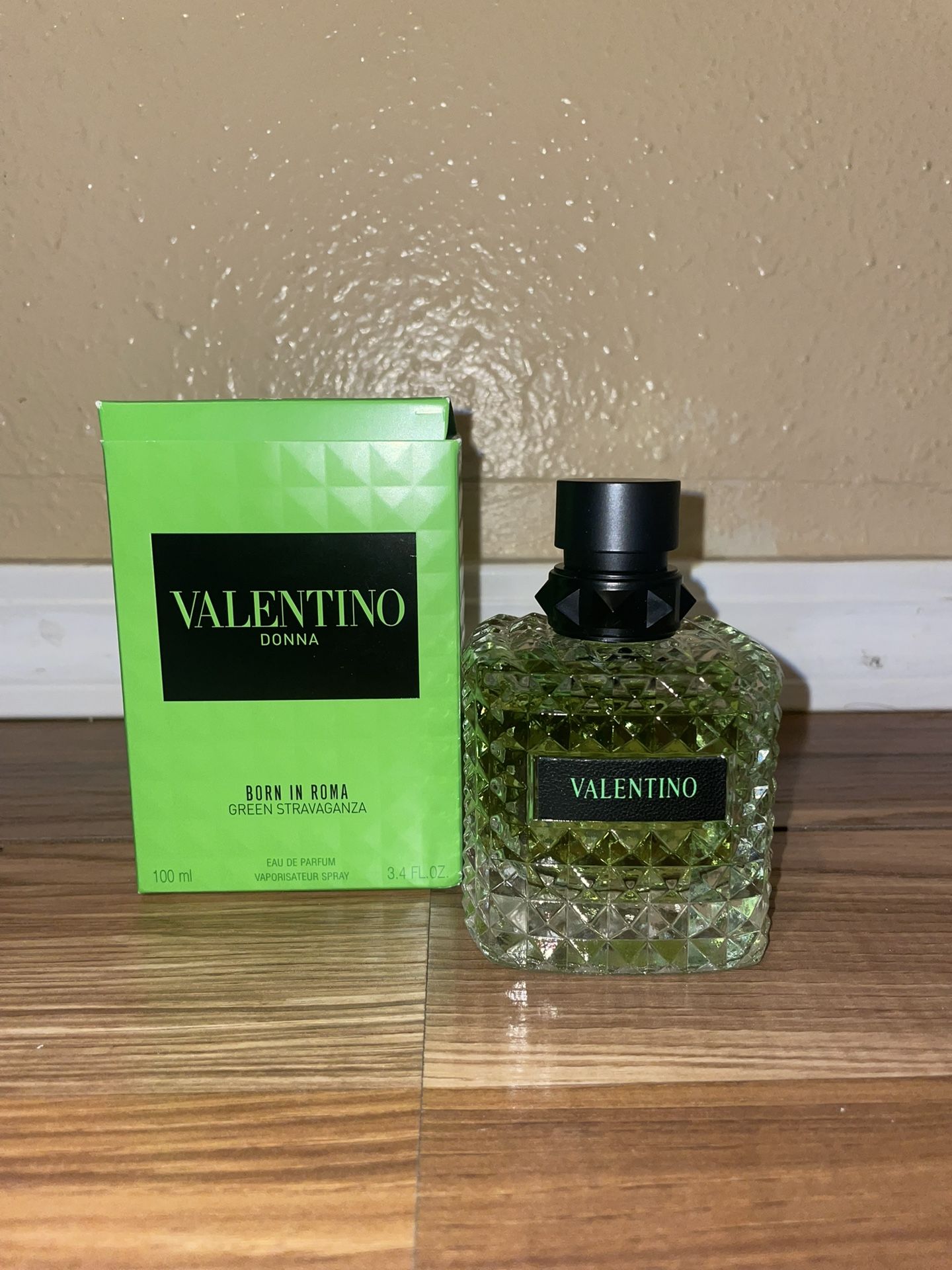 Valentino Born In Roma Green Stravaganza Edp