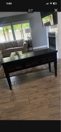 Table console