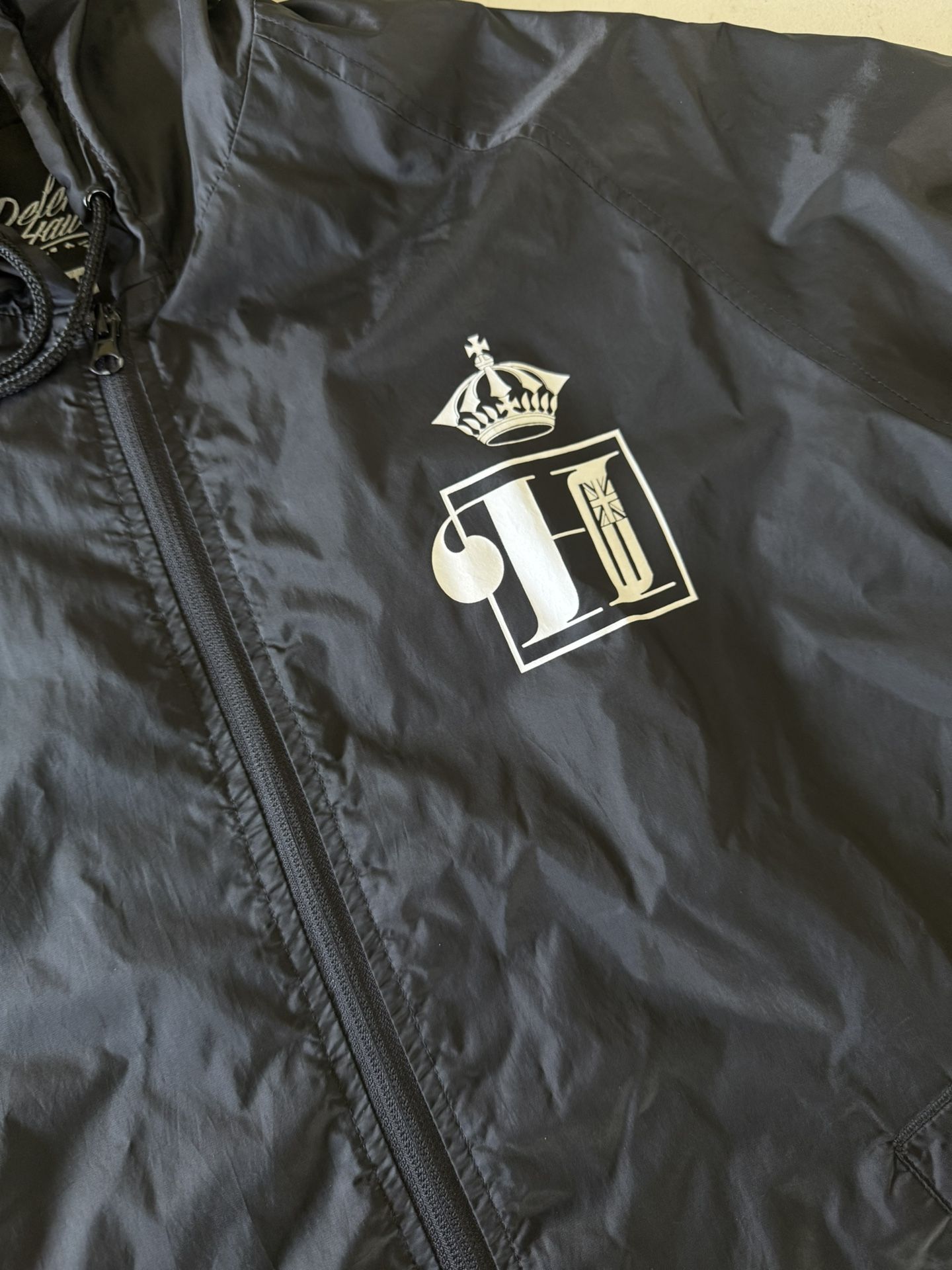 defend hawaii windbreaker