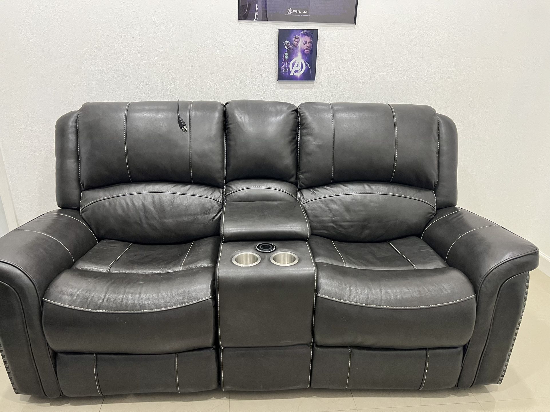 Couch Black