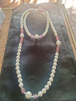 Vintage Fresh Faux Pearl Necklace $30. o.b.o.