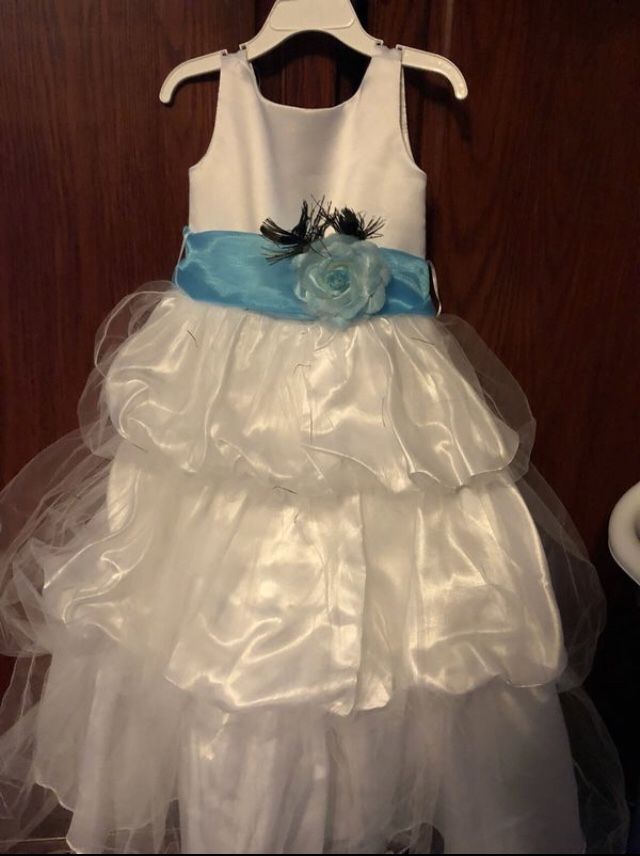 Flower girl dress size 6