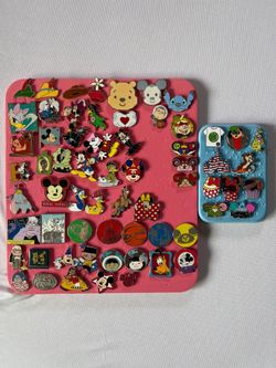 Disneyland pins trade