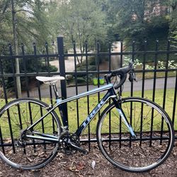Women’s Size 47 Trek Carbon Road Bike