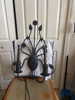 Wall mount candle holder