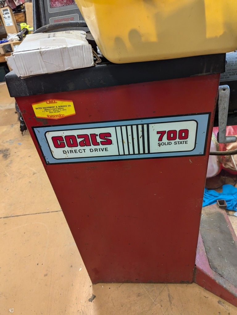 Coats 700 Wheel Balancer