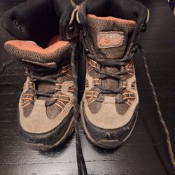 Denali Hightop Hiking Shoes