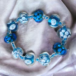Blue stretch bracelet glass beads 