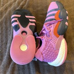 Trae young sneakers size 10