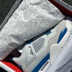 Jordan 4 Retro Military Blue 