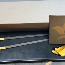 RISIS 24K Gold Plated Chopsticks and Leaf Chopstick Rest