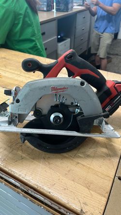 Milwaukee 6-1/2” Circular Saw Model: 263020