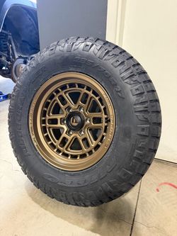17” Inch Fuel Wheels Rims For Tacoma 4Runner Tundra Rims Tires