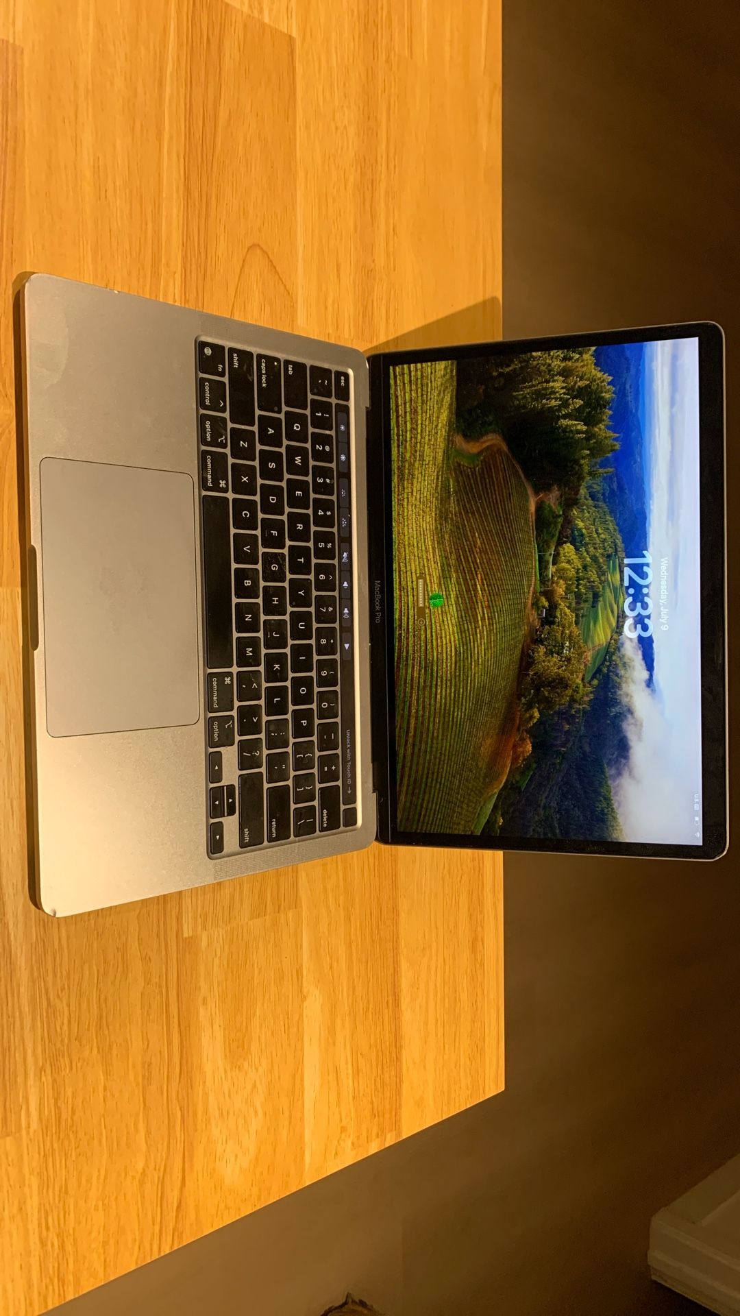 MacBook Pro 13-inch, M1, 2020  8GB