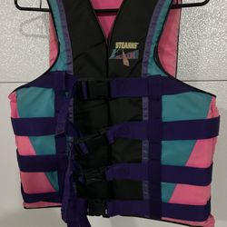 Life Vest Size Small (Stearns)
