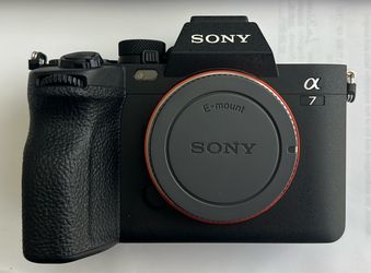Mint Sony Alpha A7IV M4 Mirrorless Camera Body