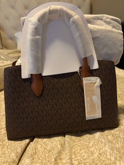 Michael Kors Signature Logo bags