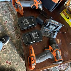 Sub Compact Brushless, 18V 2-Tool Combo Kit with 2 batteries and charger. BRAND NEW. 120