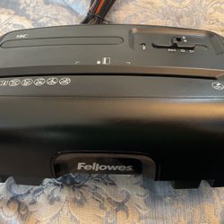 Papar N Cards Shredder 