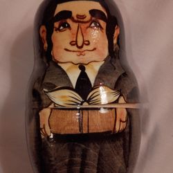  Russian nesting dolls 