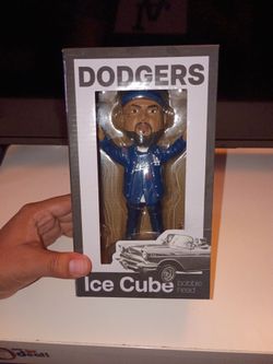 Ice cube bobblehead 2025
