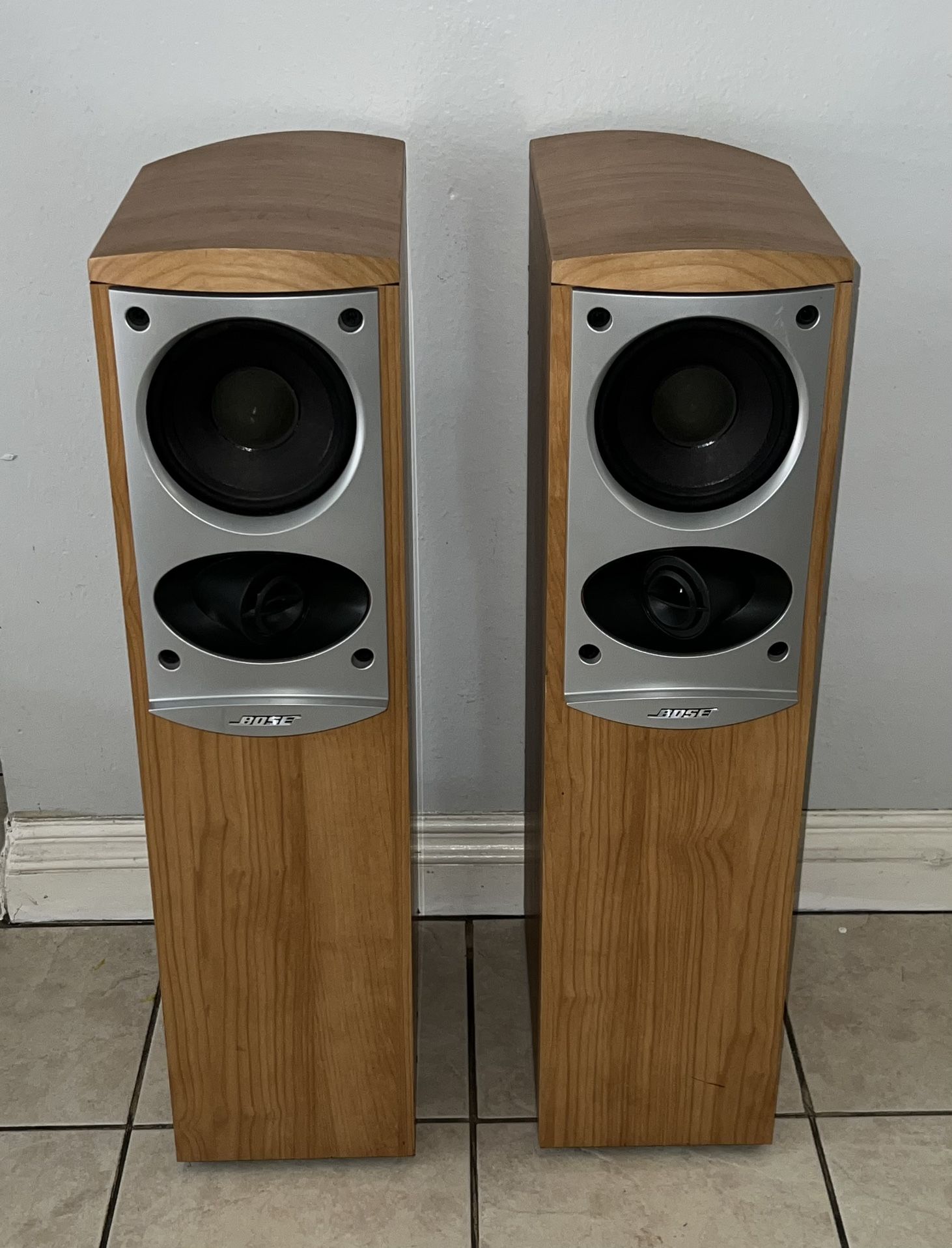 Pair Of Bose 601 Series IV Floor/Standing Speakers