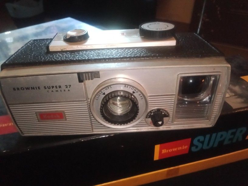 Kodak Brownie Super 27 Camera 