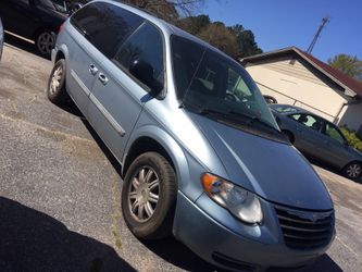 2006 Chrysler Town & Country