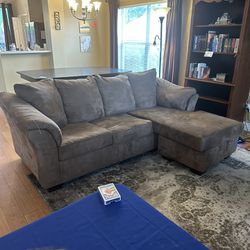 NEW COUCH FOR SALE