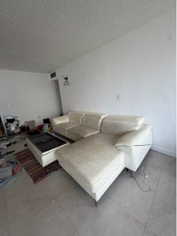 FREE NEED GONE TODAY