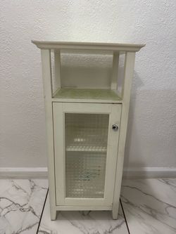 Small cabinet pequeño