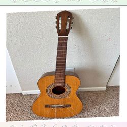 east write Acoustic Guitar Rich Sound and Timeless Style