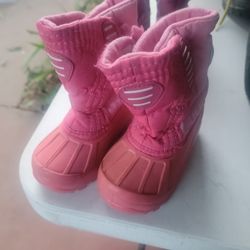 baby snow boots size 7