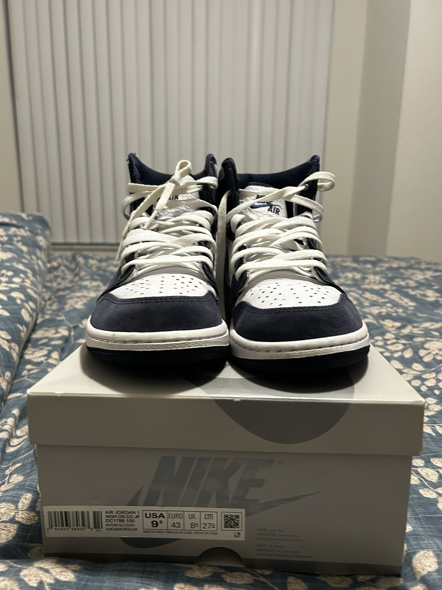 Jordan 1 Midnight Navy