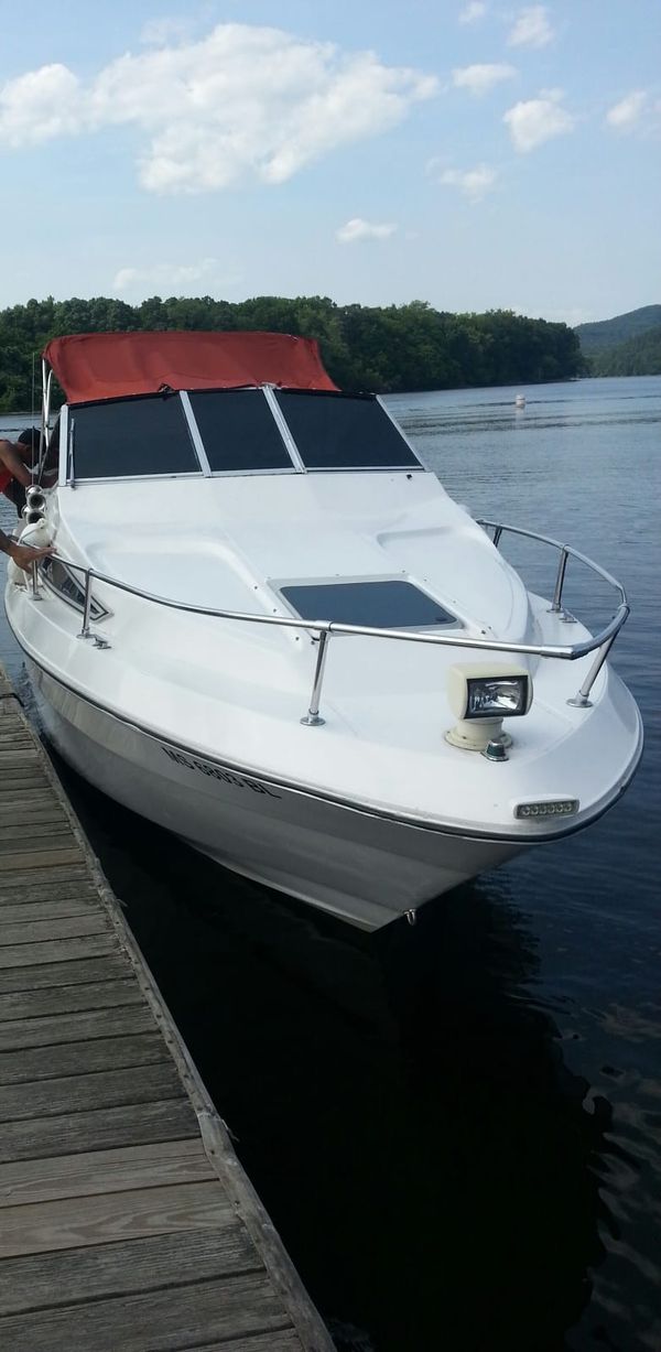 1988 sea ray perfect family boat nothing wrong with it comes with trailer also clean title no trades